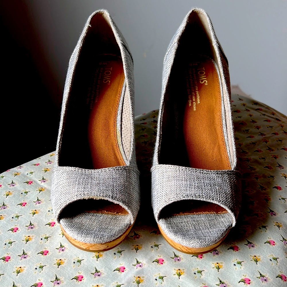 Toms Peep-toe wedges size 8. Gray/silver fabric. Worn only a couple times.